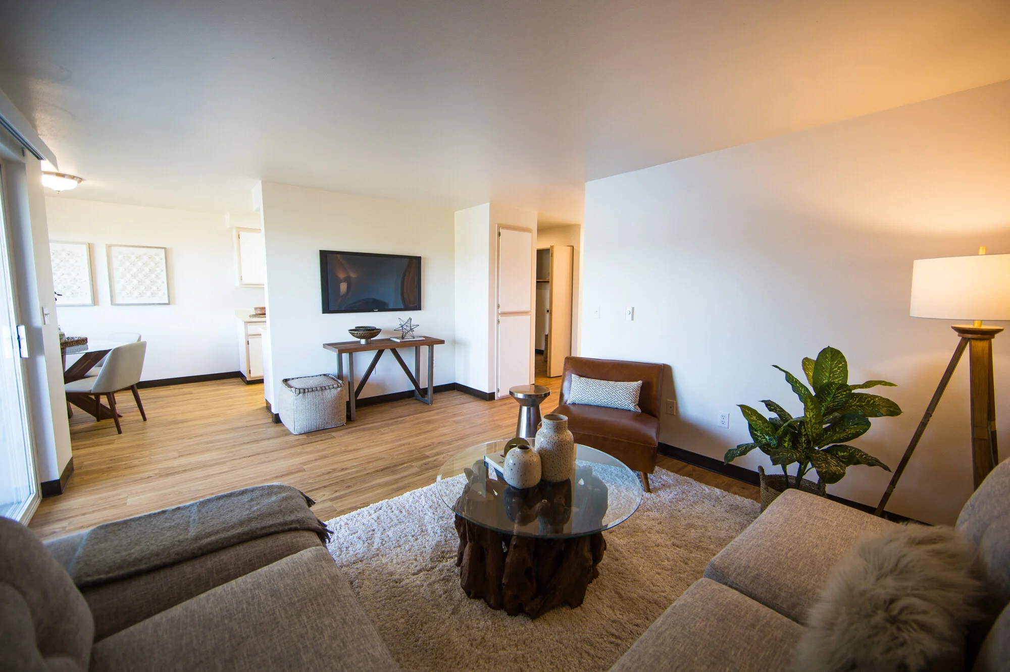 Living room — Lakepointe 22